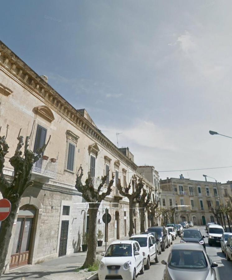 Affittacamere La Cattedrale Sul Mare Trani Exteriör bild